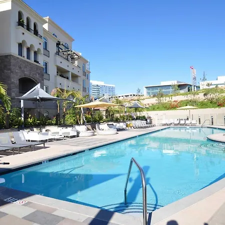 360 Luxury Apartment
